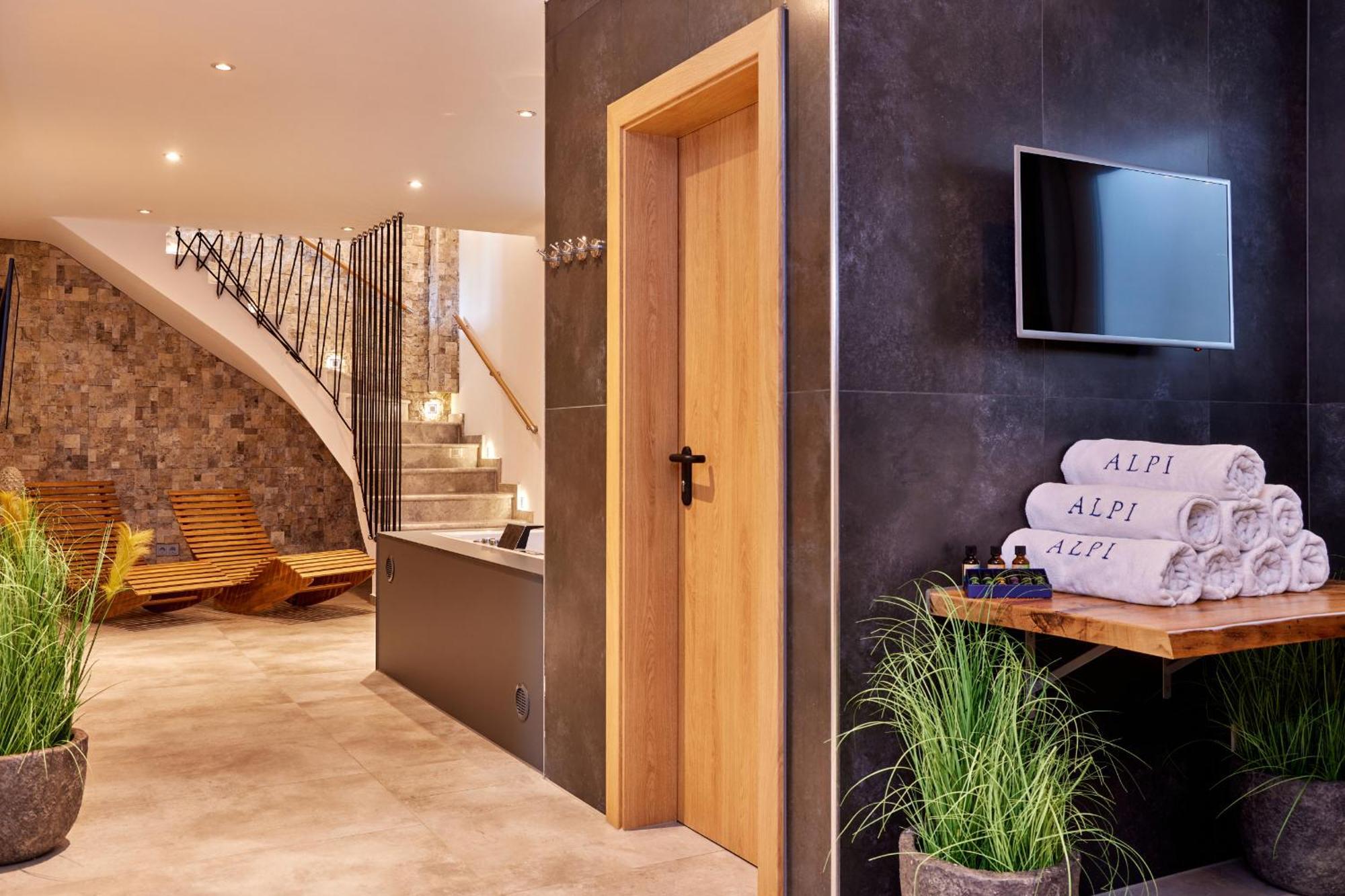 Private Spa & Garden Alpi Garmisch-Partenkirchen Exterior photo